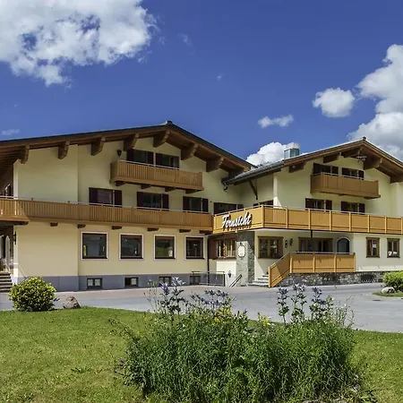 Appartement Fernsicht Alpen-apartments Lech